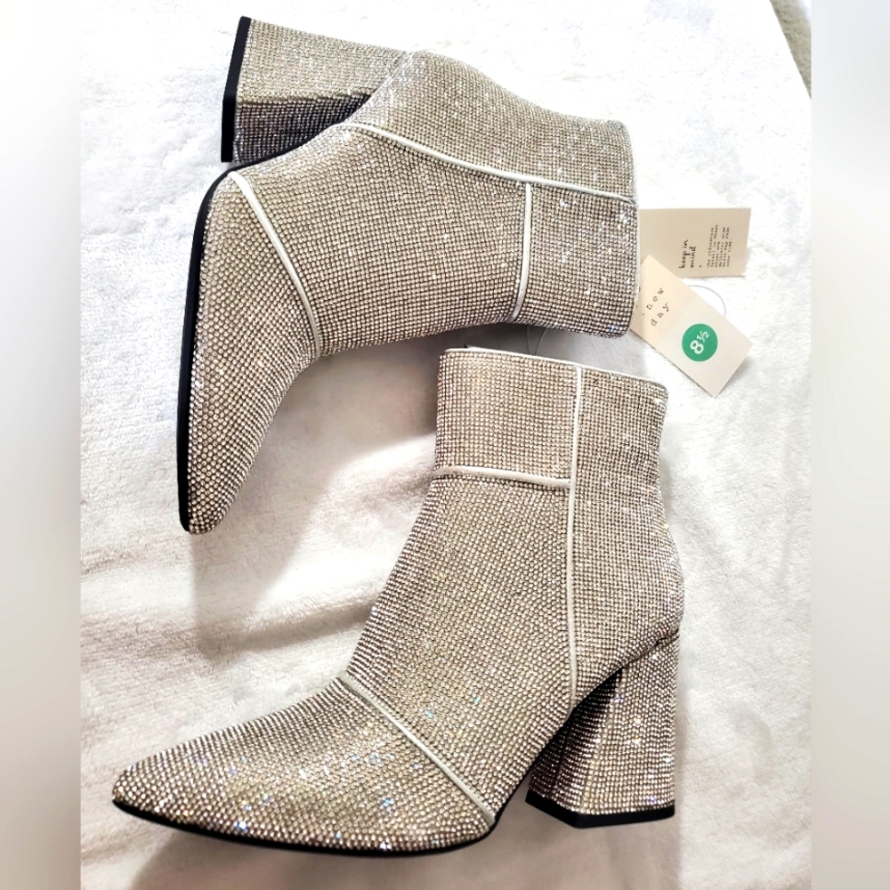 A New Day Women's Caillin Sparly Silver Ankle Boots Size 8.5